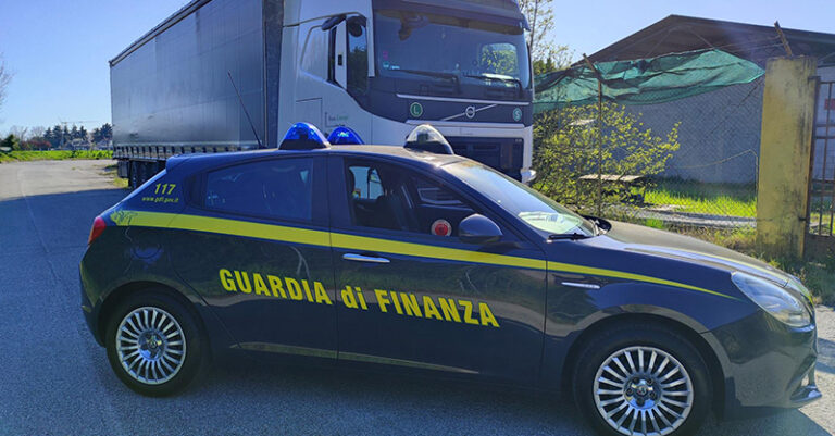 ALCOL CONTRABBANDO FINANZA FB