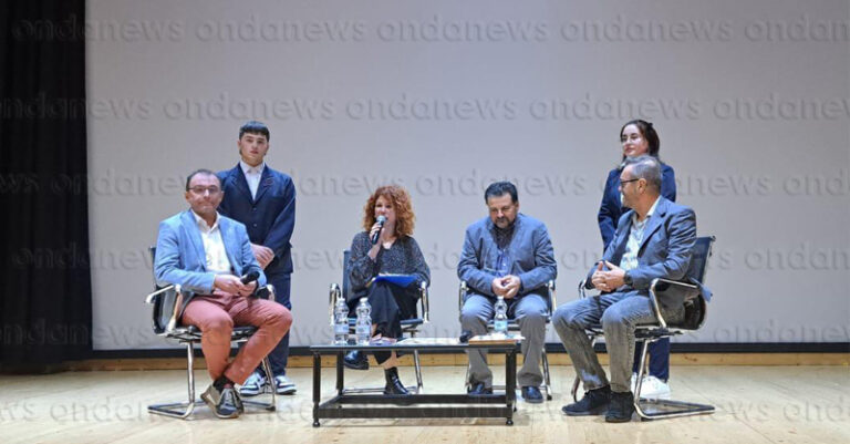 presentazione stagione teatrale casalbuono fb ok