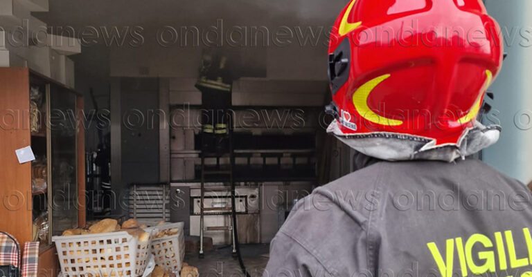 incendio panificio teggiano fb