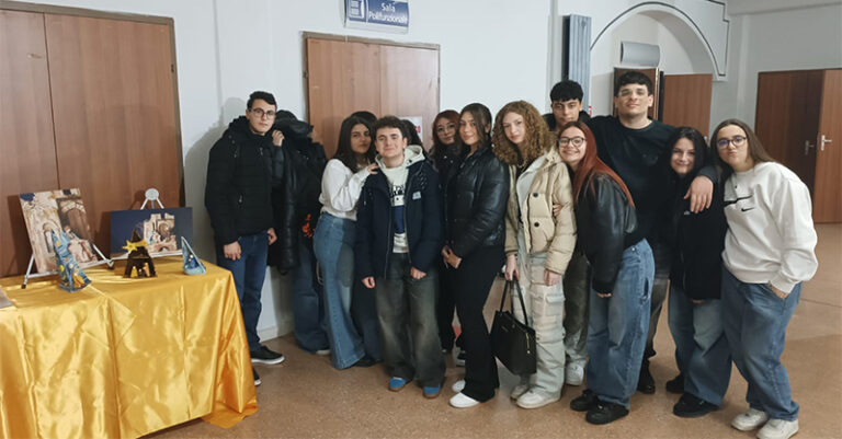 studenti-liceo artistico teggiano-premio-fb
