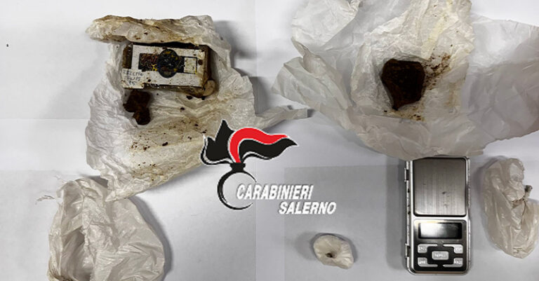 arresto droga carabinieri salerno 31 marzo FB