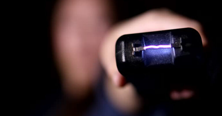 taser immagine i-stock