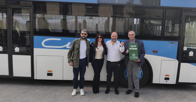 AUTOLINEE CURCIO SCAMPIA FB