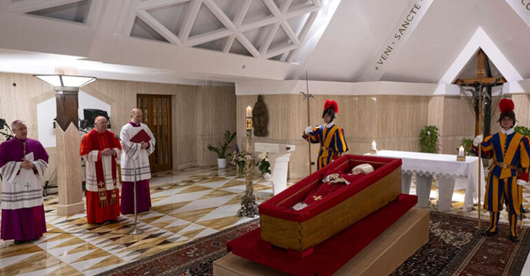 PAPA FRANCESCO SALMA