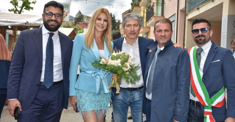 adriana volpe bianco tanagro FB