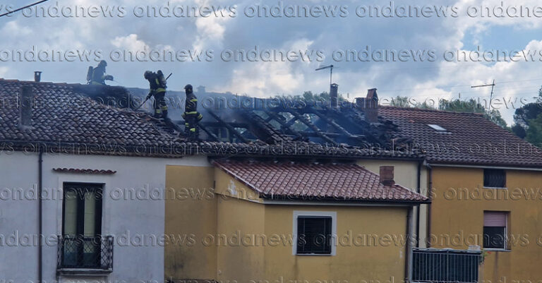 incendio-buonabitacolo-via trinità-FB