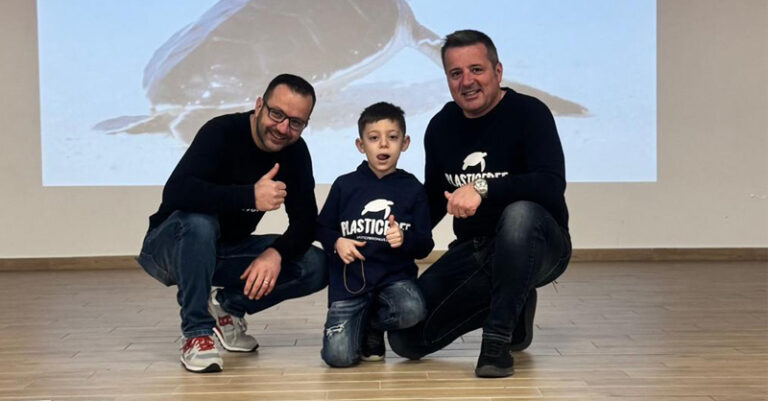 progetto plastic free polla fb k
