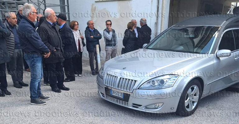 vincenzo de luca ospedale polla 28 aprile 25 fb